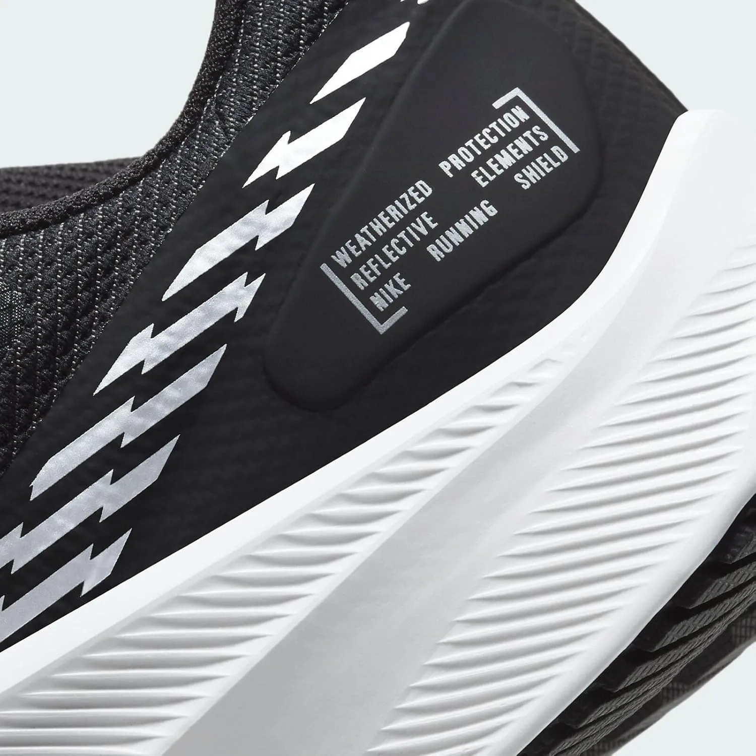 NIKE Men's Modern