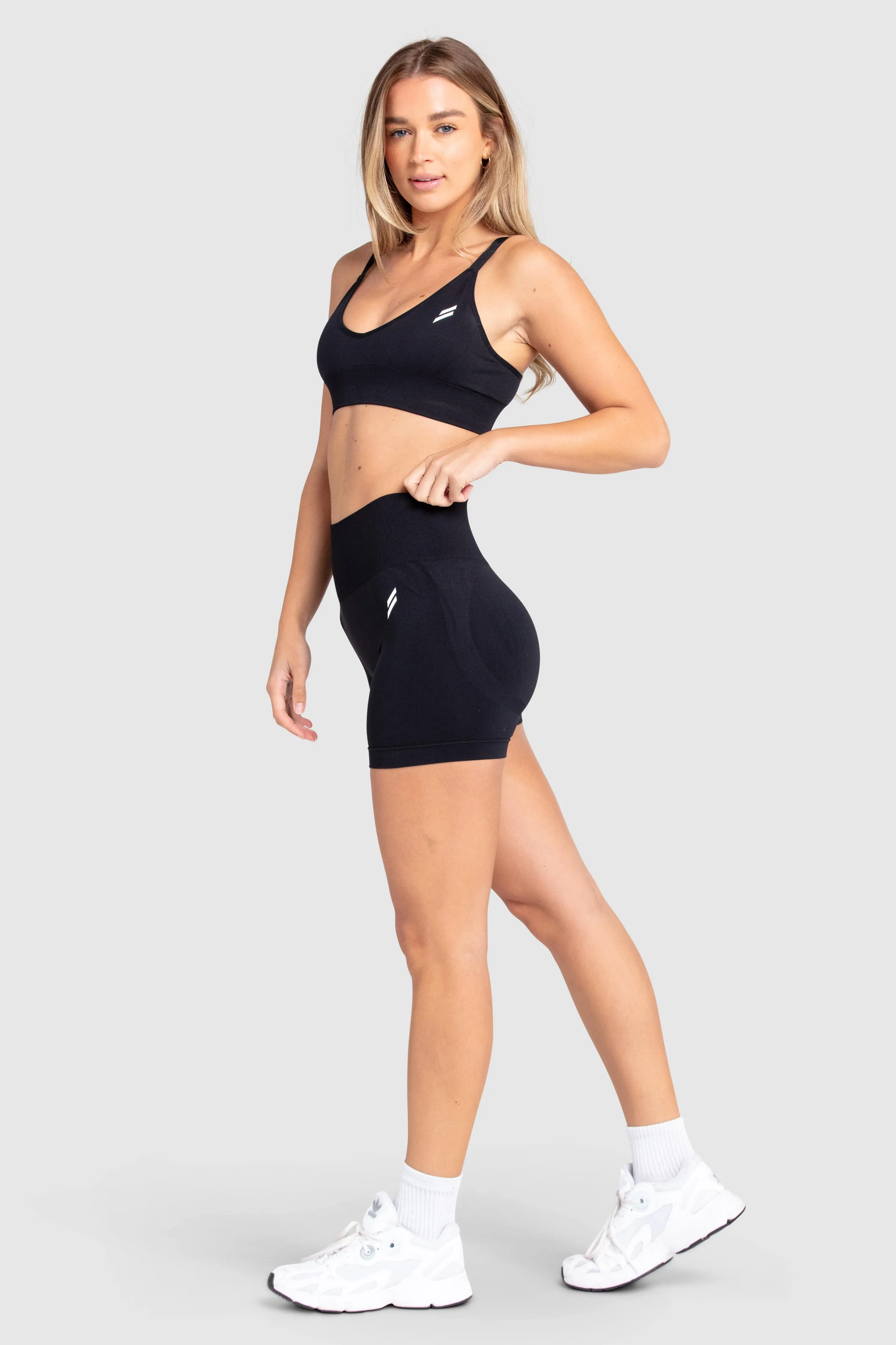 Scrunch 2 Seamless Shorts - Black